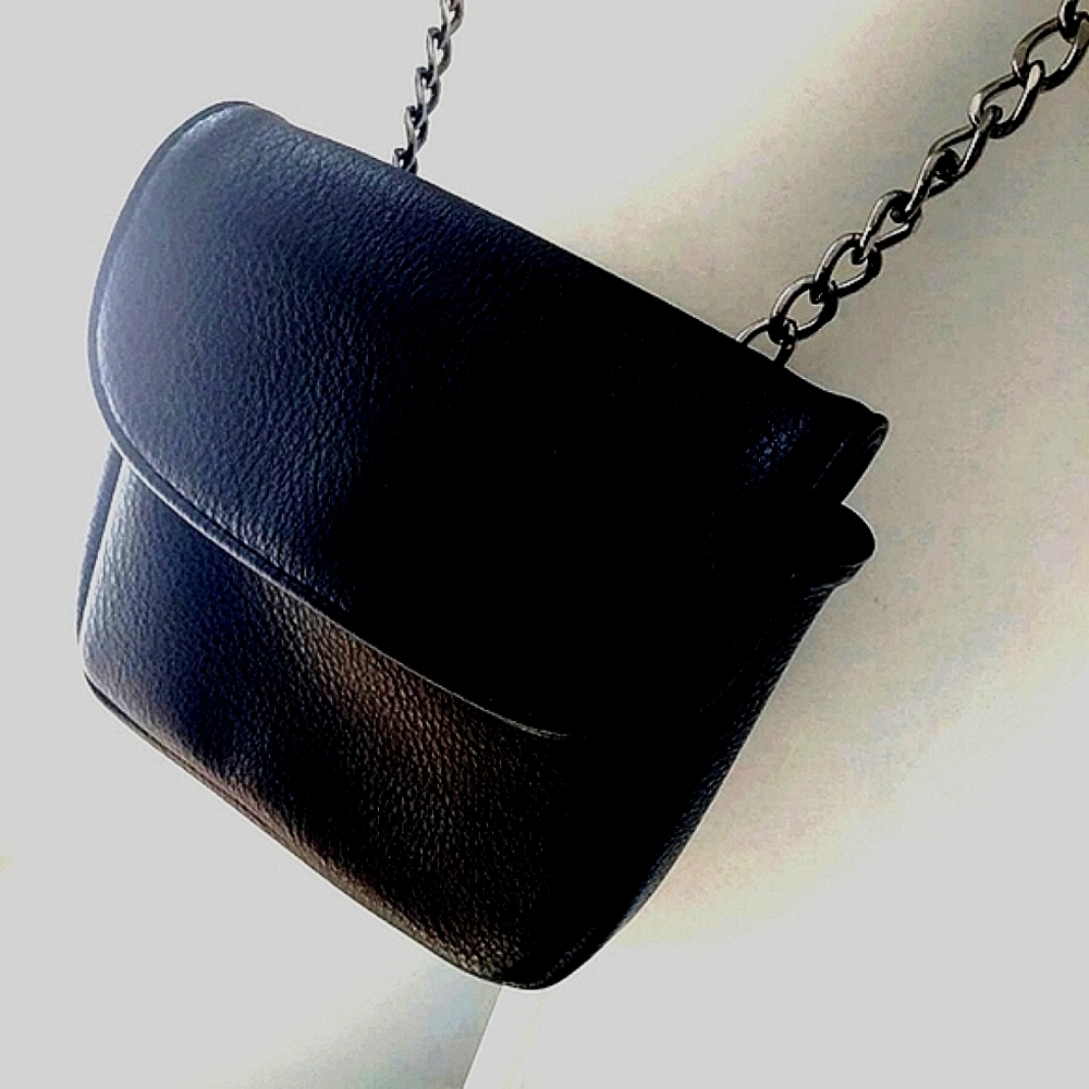 INC Convertible Chain Belt Bag Black Size L/XL, NWT